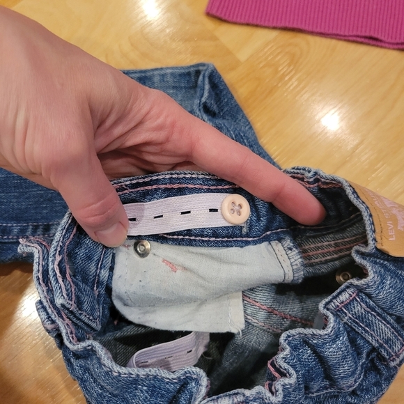 Levi's boot Cut Denim Jeans Size 12 months Cherokee heart sweater - Picture 8 of 10